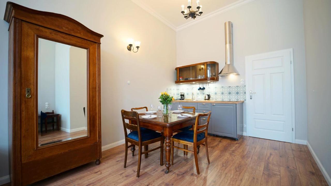 Apartamenty Everysky - Plac Ratuszowy 51 Jelenia Góra Esterno foto